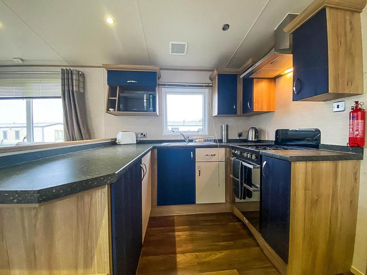 惠茨特布尔 Lovely 6 Berth Caravan With Decking And Wifi In Kent, Ref 47017C酒店 外观 照片
