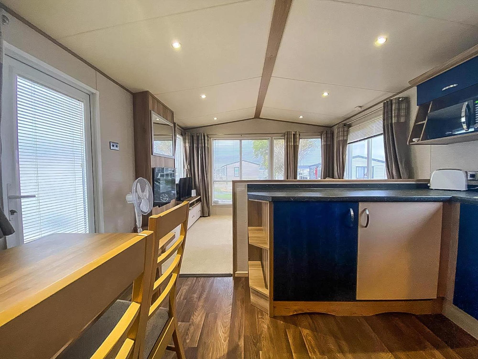 惠茨特布尔 Lovely 6 Berth Caravan With Decking And Wifi In Kent, Ref 47017C酒店 外观 照片